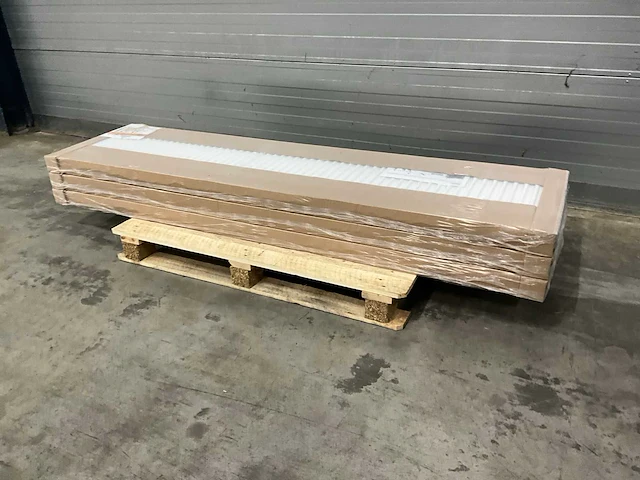 Radson compact hp 21 paneelradiator 2312w (3x) - afbeelding 1 van  4