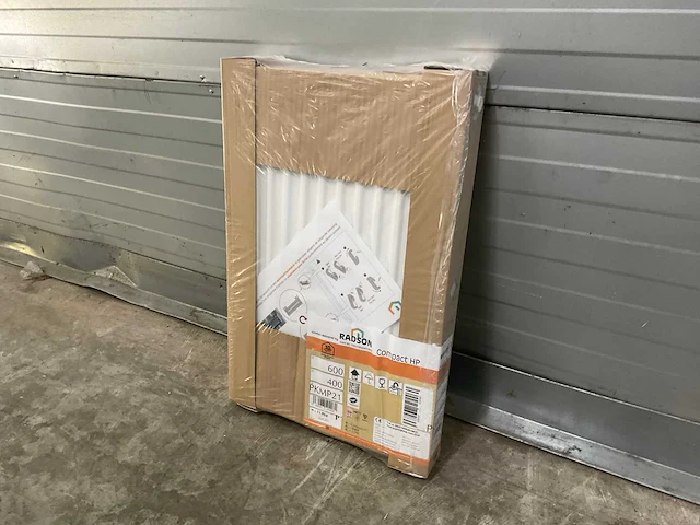 Radson compact hp 21 paneelradiator 536w (4x) - afbeelding 1 van  7