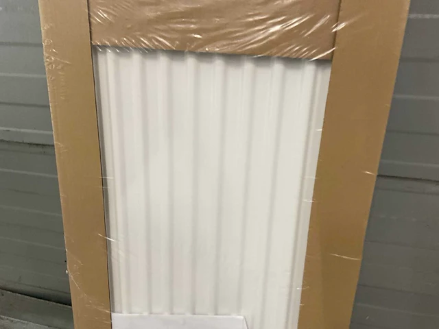 Radson compact hp 21 paneelradiator 744w (4x) - afbeelding 6 van  9