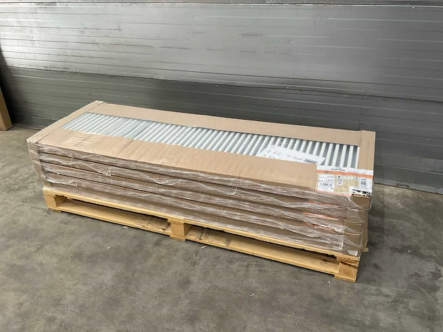 Radson compact hp 22 paneelradiator 1832w (5x) - afbeelding 1 van  7