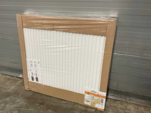Radson compact hp 22 paneelradiator 2388w (3x) - afbeelding 1 van  9