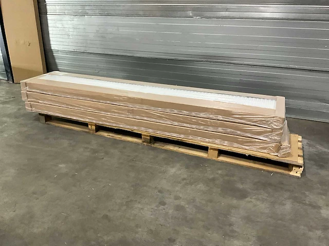 Radson compact hp 22 paneelradiator 3822w (3x) - afbeelding 1 van  5