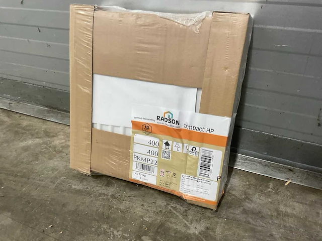 Radson compact hp 22 paneelradiator 385w (8x) - afbeelding 2 van  7