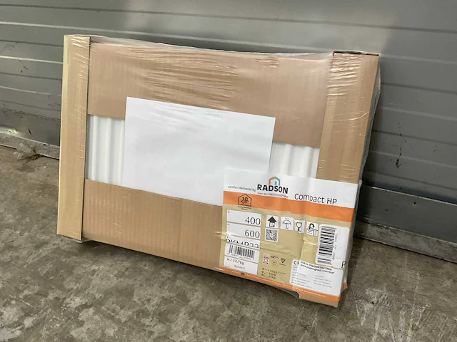 Radson compact hp 22 paneelradiator 733w (7x) - afbeelding 2 van  8