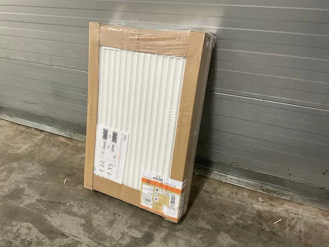 Radson compact hp 33 paneelradiator 1956w (6x) - afbeelding 1 van  9