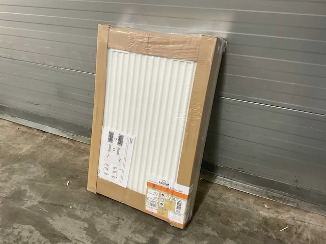 Radson compact hp 33 paneelradiator 1956w (6x) - afbeelding 2 van  9