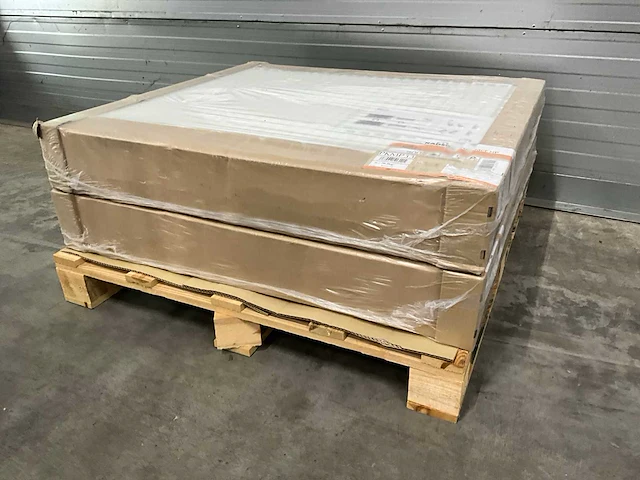 Radson compact hp 33 paneelradiator 3260w (2x) - afbeelding 1 van  5