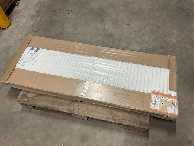 Radson compact hp 600x1600mm pkmp21 radiator - afbeelding 1 van  2