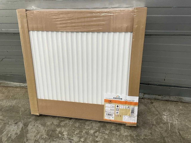 Radson compact hp paneelradiator 1644w (4x) - afbeelding 1 van  5
