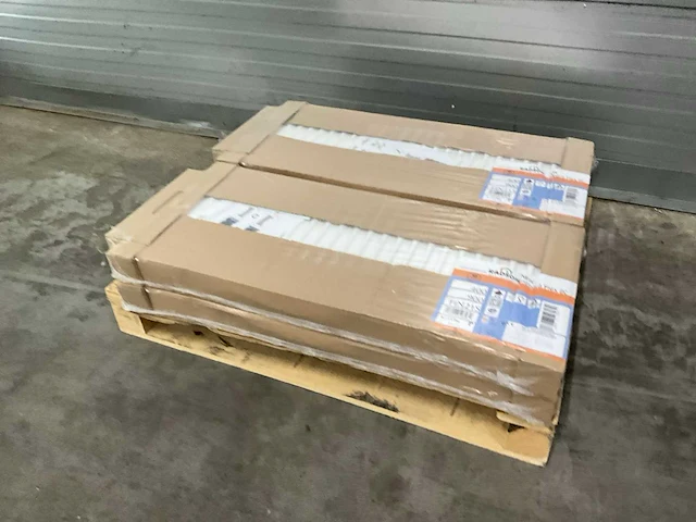 Radson integra flex 8c 21 paneelradiator 867w (4x) - afbeelding 2 van  5