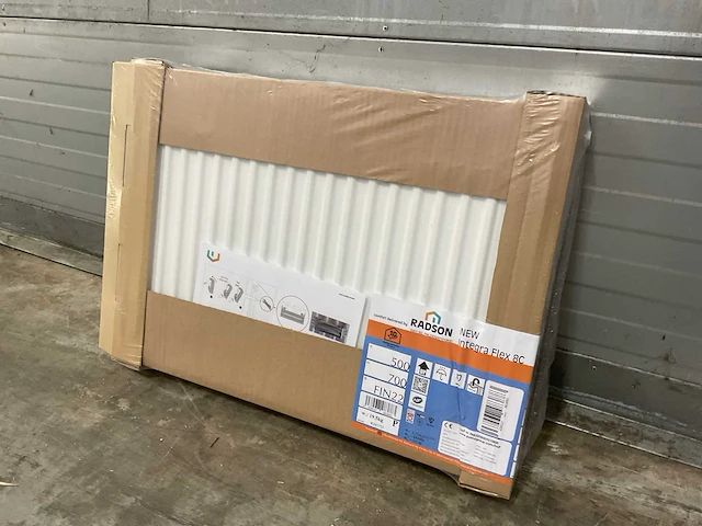 Radson integra flex-8c 22 paneelradiator 1029w (6x) - afbeelding 1 van  8