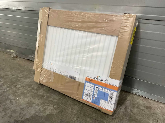 Radson integra flex-8c 22 paneelradiator 1196w (2x) - afbeelding 1 van  6