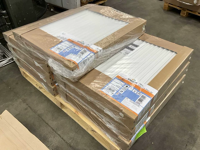Radson integra flex 8c 22 paneelradiator 1233w (7x) - afbeelding 2 van  4