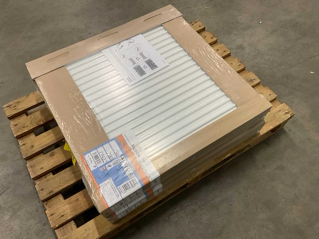 Radson integra flex-8c 22 paneelradiator 1439w (3x) - afbeelding 7 van  7