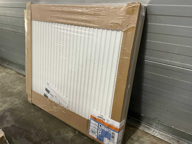 Radson integra flex 8c 22 paneelradiator 2844w (5x) - afbeelding 1 van  4