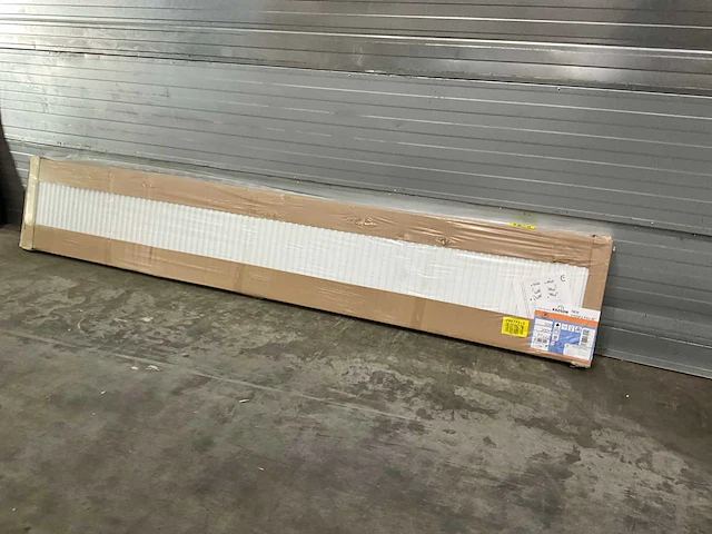 Radson integra flex 8c 22 paneelradiator 4410w - afbeelding 1 van  5