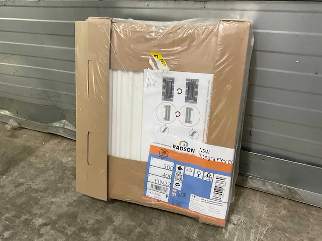 Radson integra flex-8c 22 paneelradiator 588w (7x) - afbeelding 1 van  10