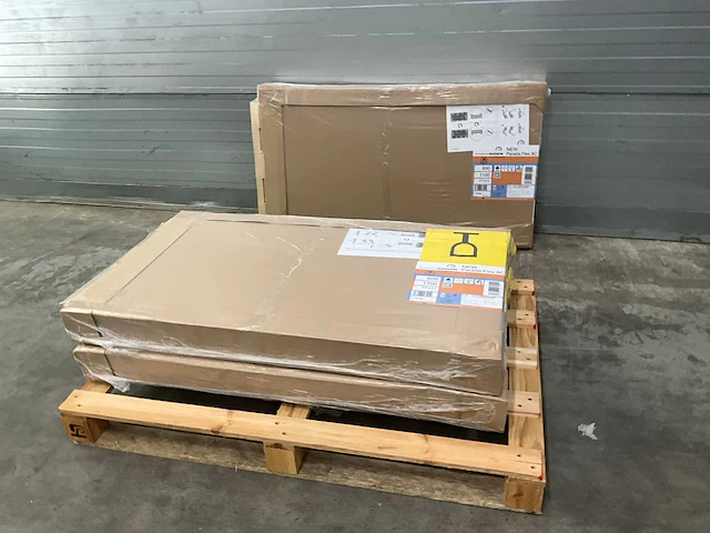 Radson parada flex 8 c 22 paneelradiator 1844w (3x) - afbeelding 2 van  7
