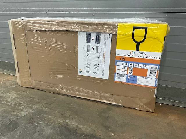 Radson parada flex-8c 22 paneelradiator 1444w (3x) - afbeelding 1 van  5