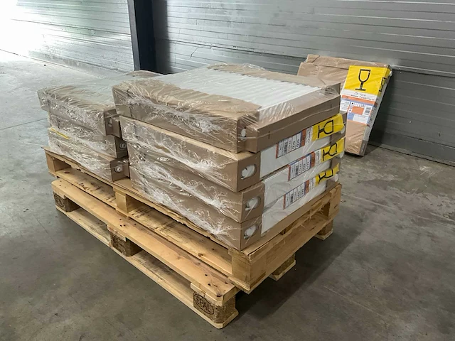 Radson parada flex 8c paneelradiator 1006w (8x) - afbeelding 6 van  7