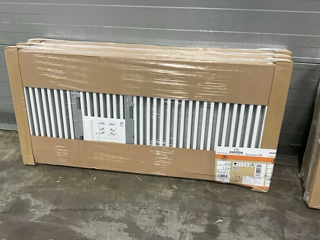 Radson partij diverse paneelradiatoren (6x) - afbeelding 4 van  5