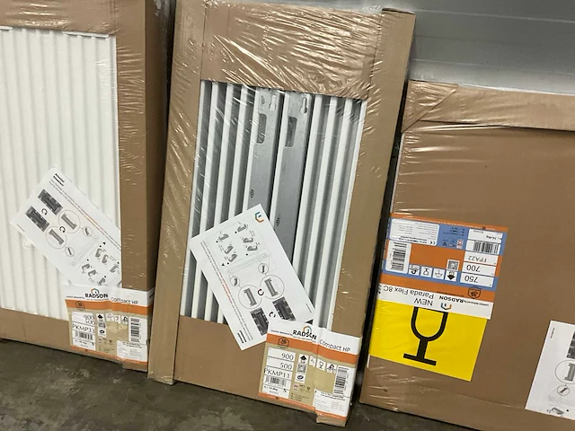 Radson partij diverse radiatoren (4x) - afbeelding 6 van  9