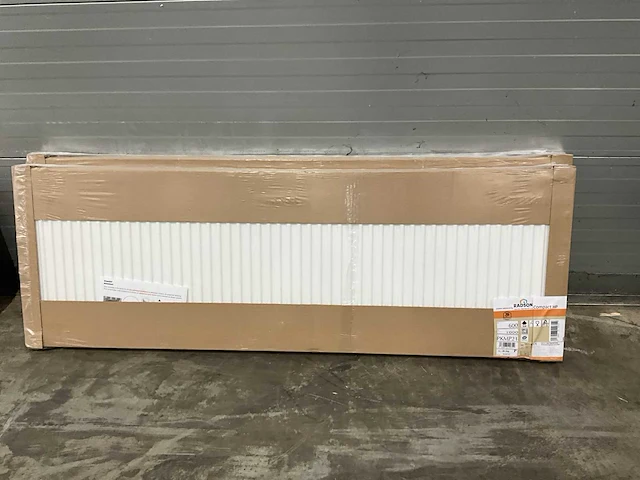 Radson partij diverse radiatoren (4x) - afbeelding 2 van  7