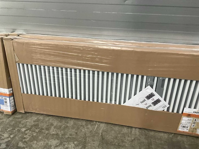 Radson partij diverse radiatoren (4x) - afbeelding 4 van  6