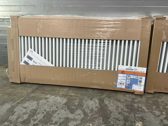 Radson partij diverse radiatoren (4x) - afbeelding 5 van  6
