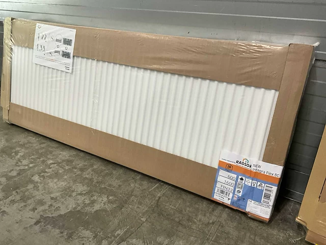 Radson partij diverse radiatoren (5x) - afbeelding 2 van  11