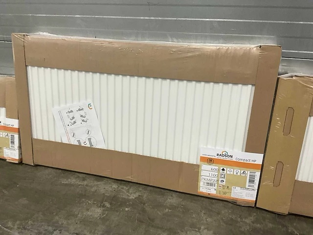 Radson partij diverse radiatoren (5x) - afbeelding 9 van  12