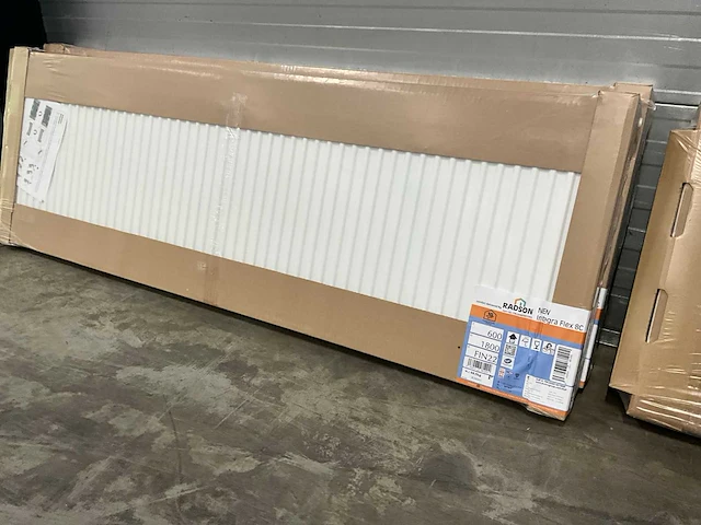 Radson partij diverse radiatoren (6x) - afbeelding 8 van  12