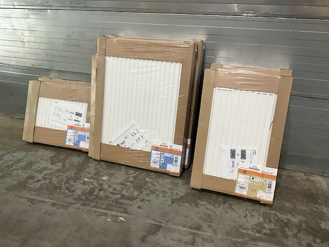 Radson partij diverse radiatoren (6x) - afbeelding 1 van  8