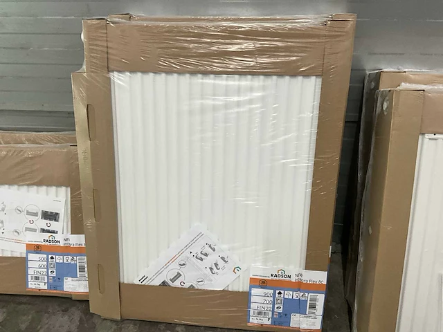 Radson partij diverse radiatoren (6x) - afbeelding 5 van  8