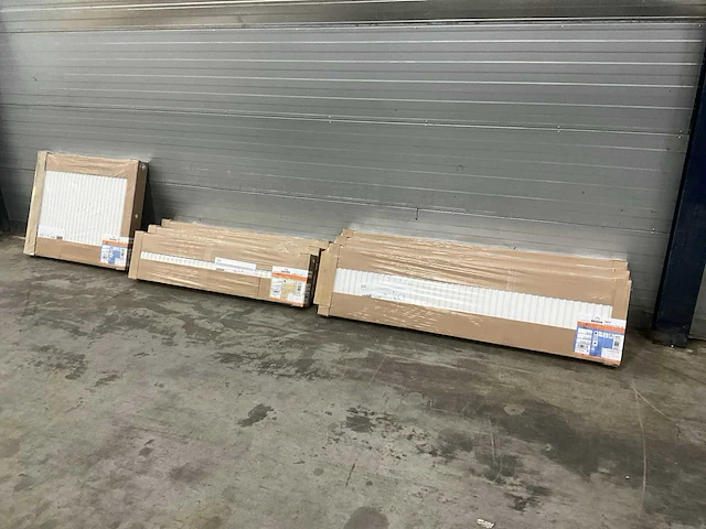 Radson partij diverse radiatoren (7x) - afbeelding 1 van  10