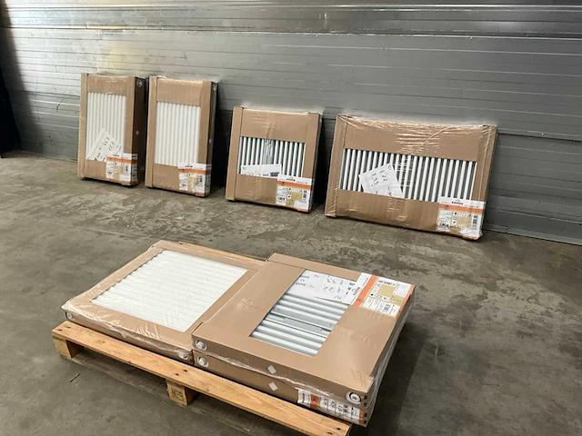 Radson partij diverse radiatoren (8x) - afbeelding 1 van  10