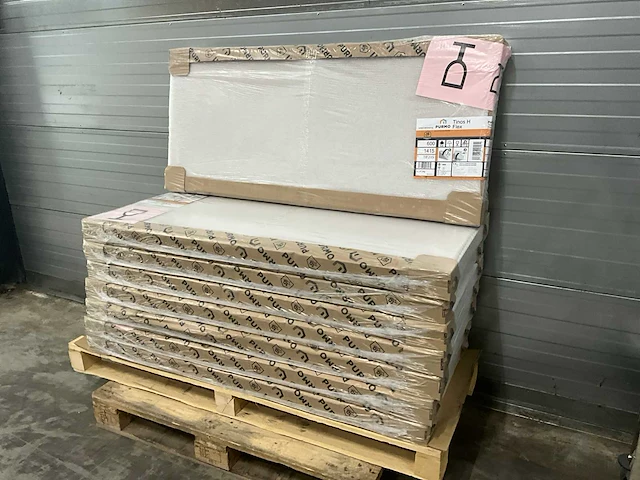Radson purmo tinos h flex 21 designradiator 1722w - afbeelding 1 van  5
