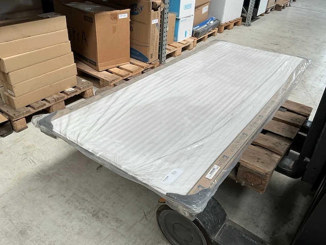 Radson verti 6 radiator - afbeelding 1 van  3
