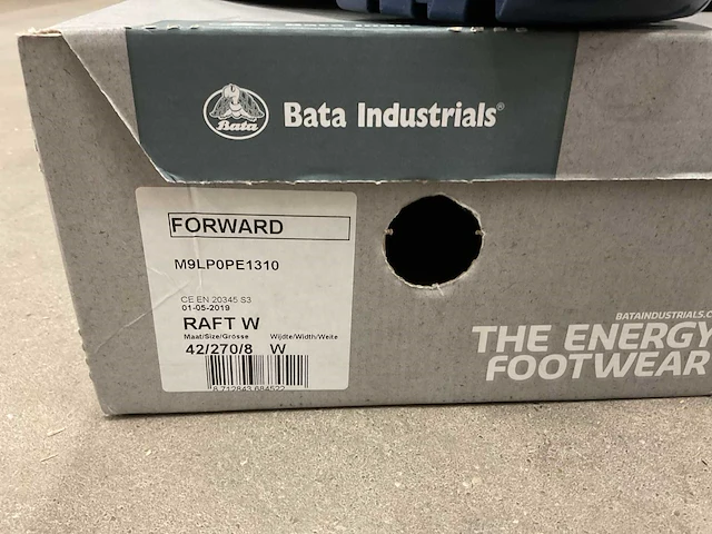 Raft w paar werkschoenen (maat 42) - afbeelding 2 van  4