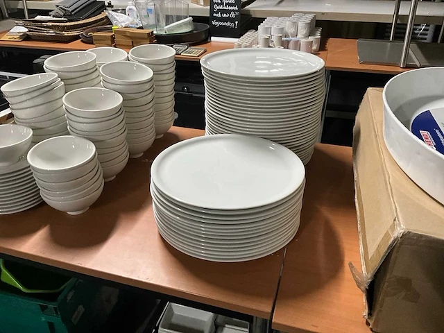 Rak banquet pizzaborden (45x) - afbeelding 1 van  6