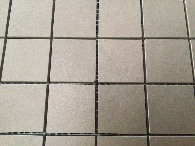 Rako extra brown grey mat mozaïektegel 30x30 cm 20,51 m² - afbeelding 3 van  4