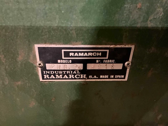 Ramarch pnr9 opsluitbank 4-zijdig opsluitmaat 220x70cm v.v. 28 perscylinders - afbeelding 5 van  8