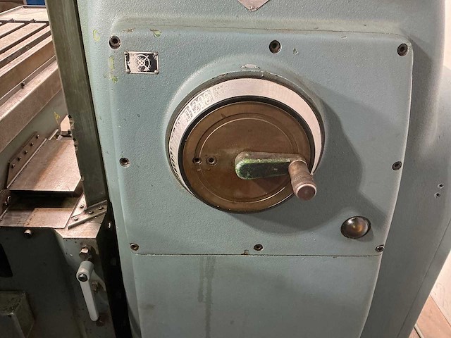 Rambaudi - heavy duty m3 - universal milling machine - afbeelding 9 van  10