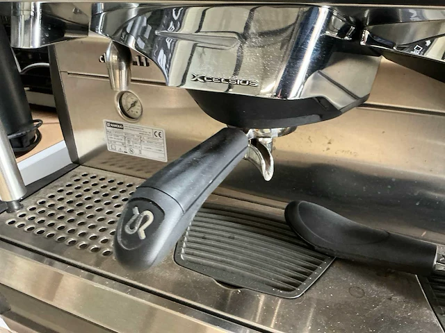 Rancilio classe 11 xcelsius 2groeps espressomachine - afbeelding 5 van  8