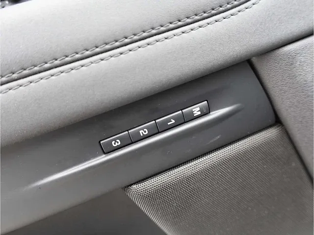 Range rover evoque 1.5 awd p300e r-dynamic automaat 2021 panodak vol leer 360°camera meridian, n-421-zt - afbeelding 26 van  41