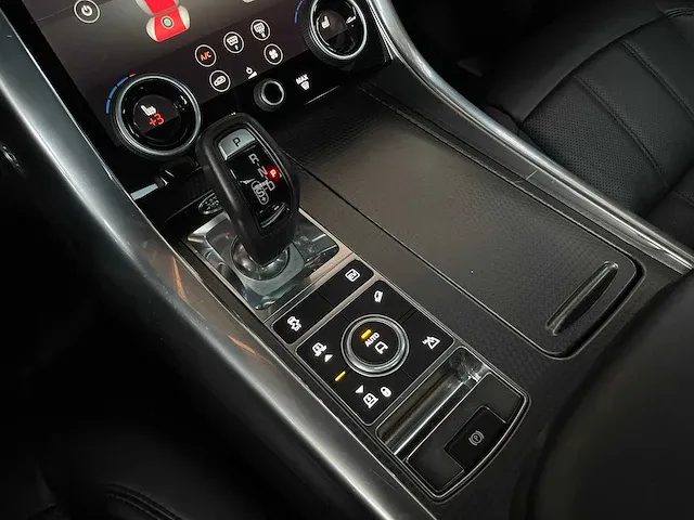 Range rover sport range rover sport p400e hse dynamic 404pk 2020 - afbeelding 34 van  51