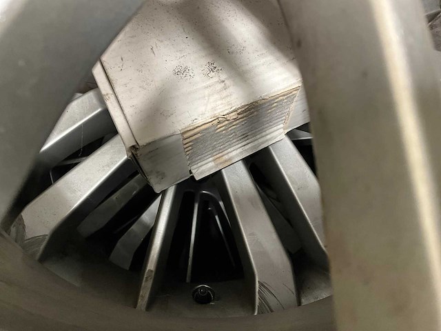 Range rover velg met band (4x) - afbeelding 7 van  8