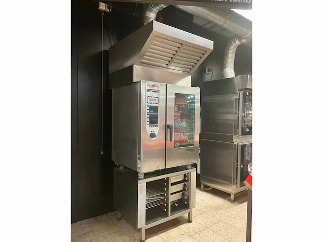 Rational cpc 101/105 heteluchtoven met stoom en grill functie - afbeelding 1 van  25