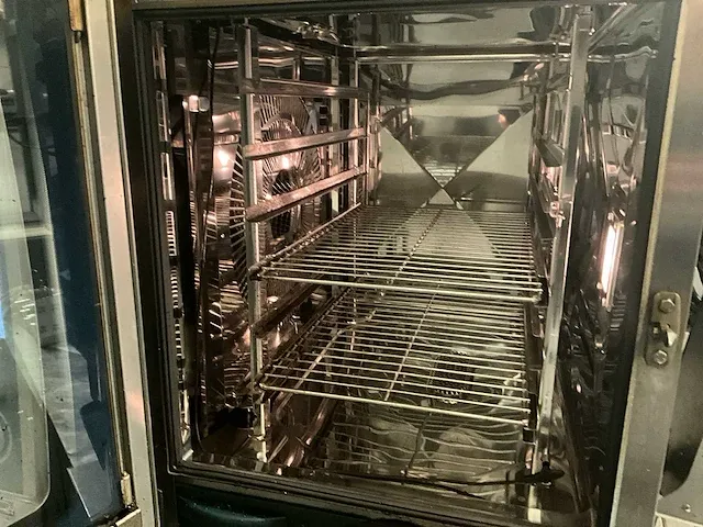 Rational scc-we-61g combisteamer, self cooking center - afbeelding 6 van  6