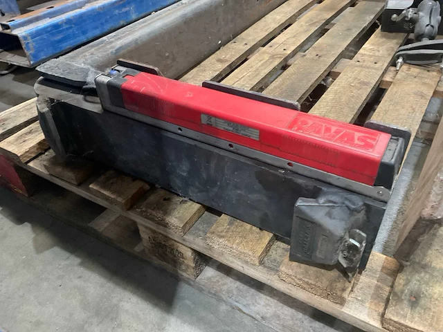 Ravage lepelvorken met weegschaal - afbeelding 3 van  9